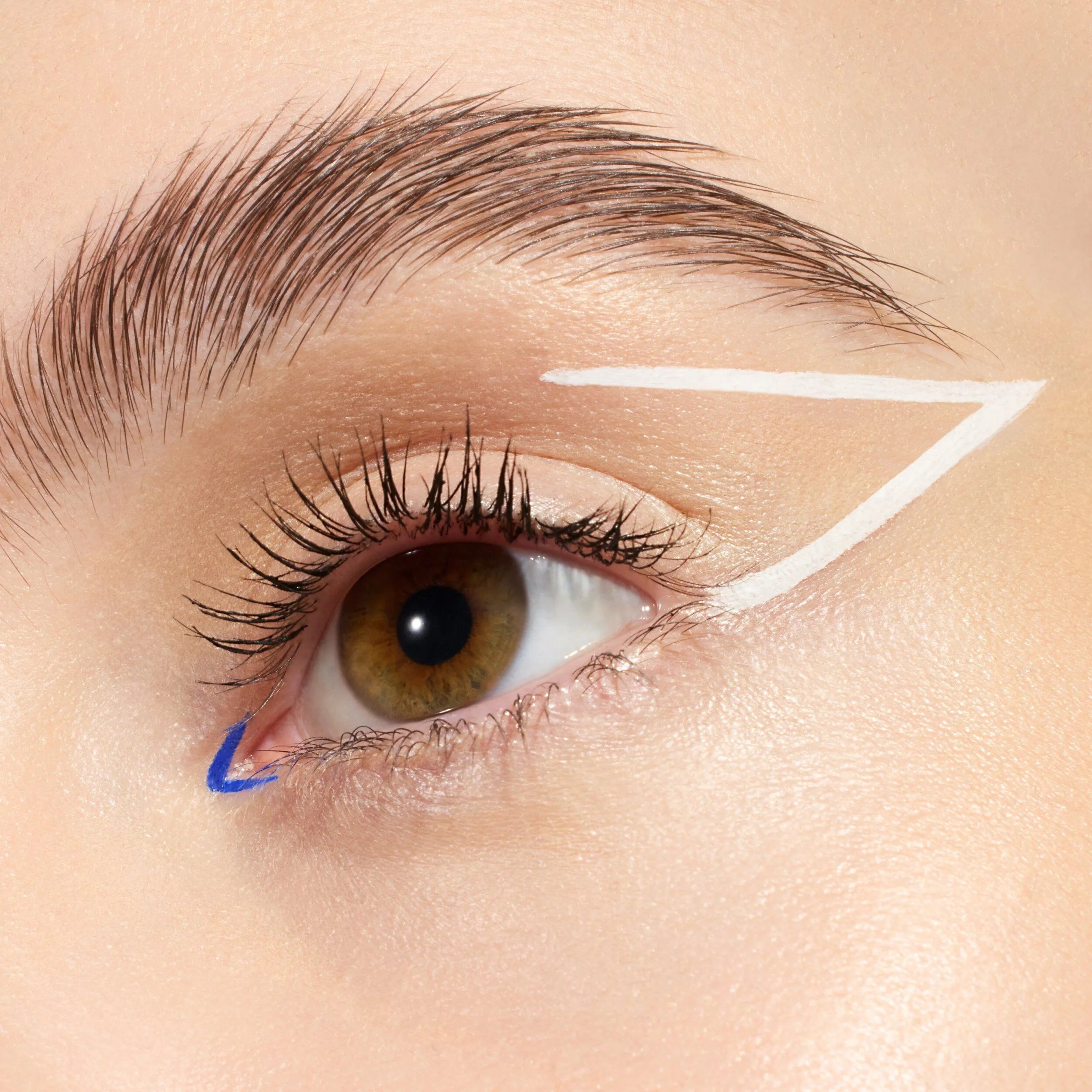Essence  Colour It Liquid Eyeliner