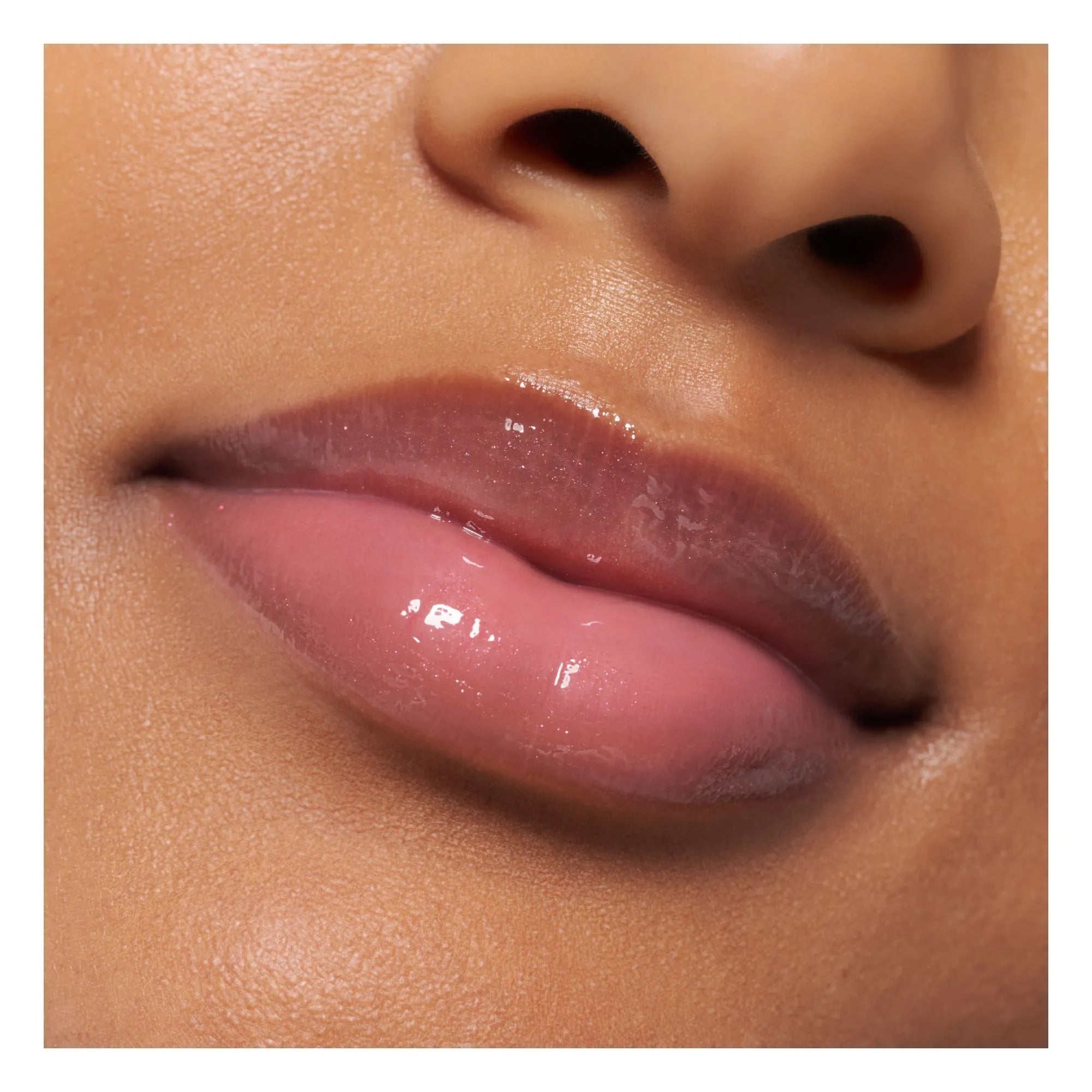 Essence The Super Peptide Glossy Lip Treatment 05Holomazing