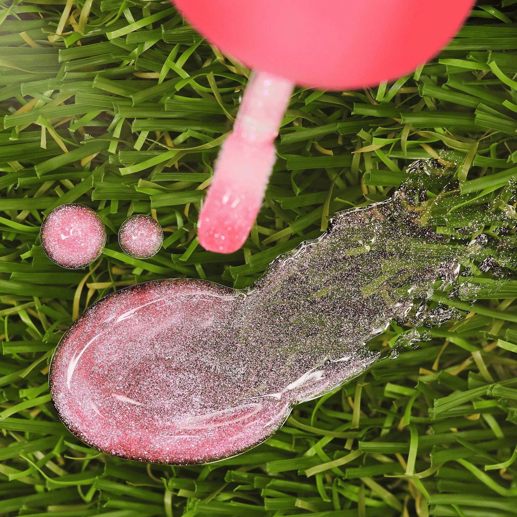 Essence Lipgloss Somebunny Like You 01 YouMake Me So Hoppy