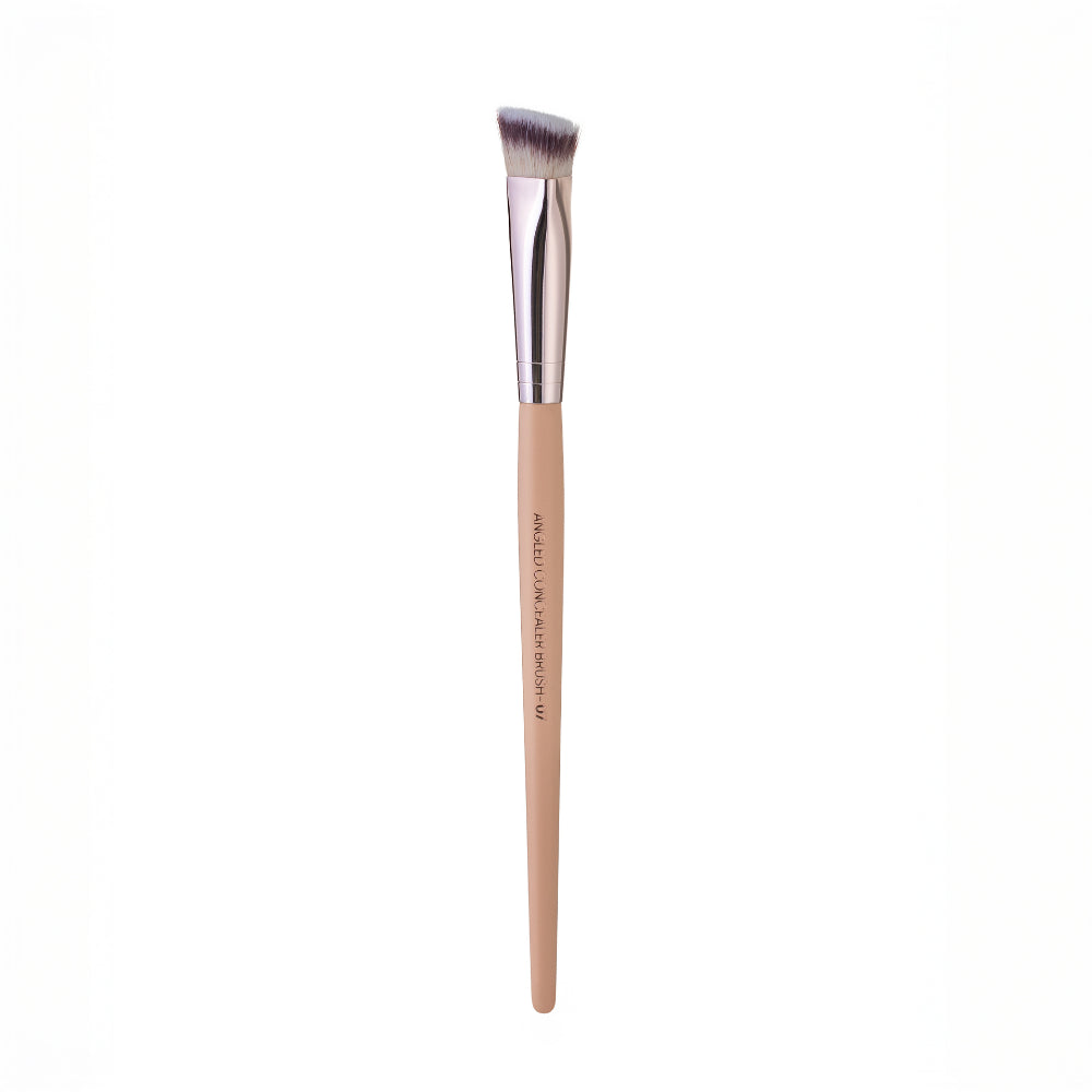 Neverti Angled Concealer Brush