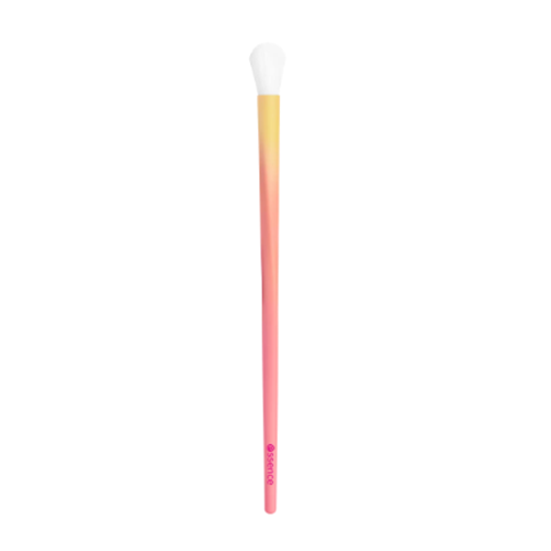 Essence Brush It Like It's Art 01 Blending
