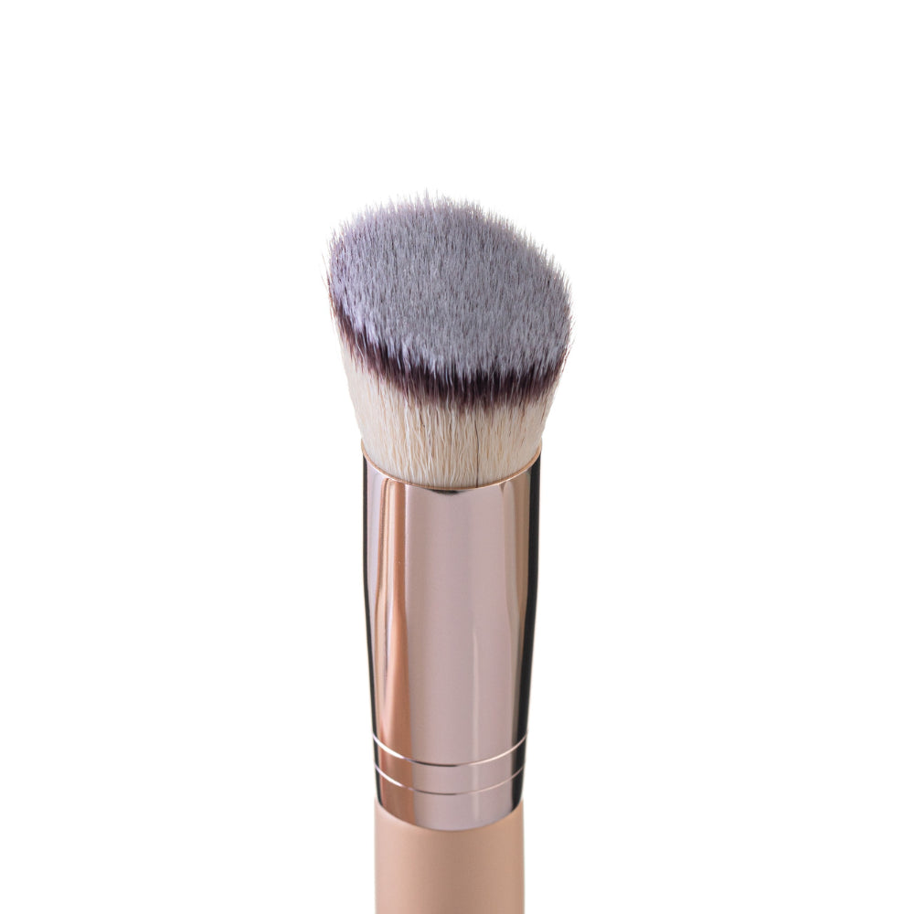 Neverti Angled Foundation Brush